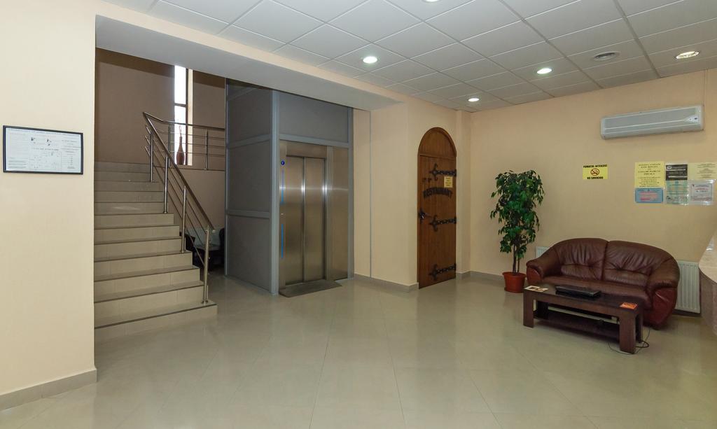 Hotel Magnus Galati Экстерьер фото