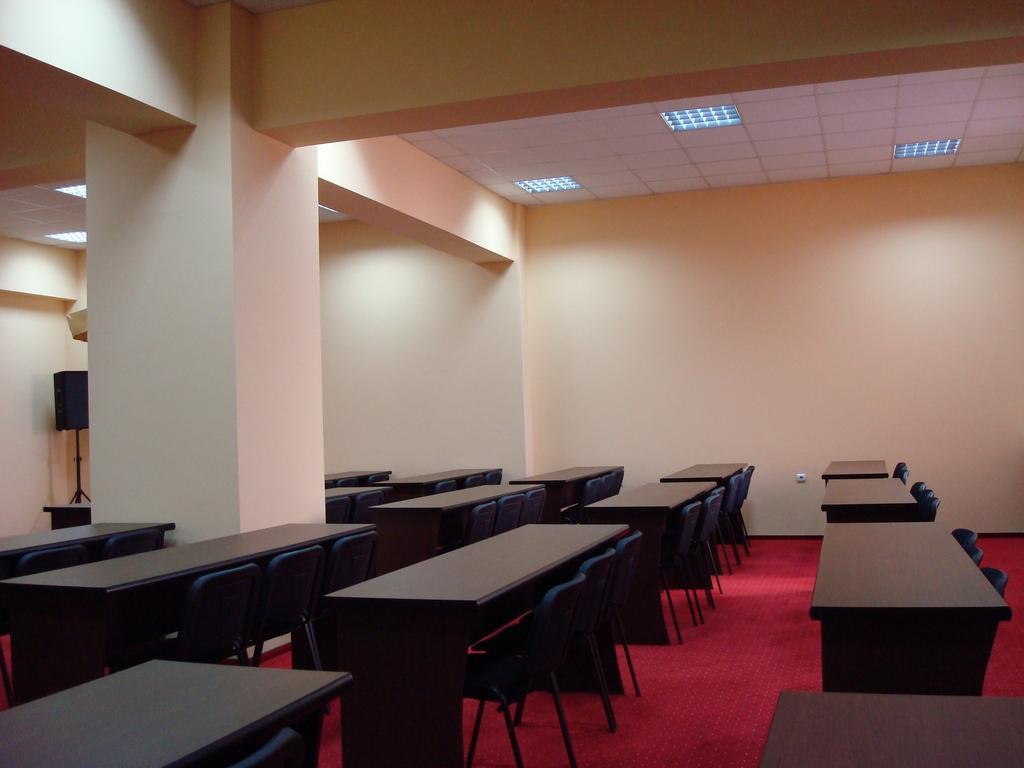 Hotel Magnus Galati Экстерьер фото